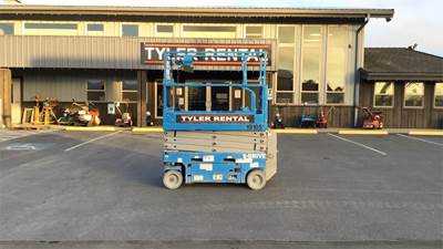 Genie GS-1932 Scissor Lift - 26ft Working Height