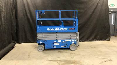 Genie GS-2632 Scissor Lift - 32ft Working Height