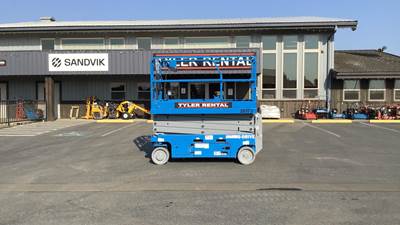 Genie GS-2646 Scissor Lift - 32ft Working Height