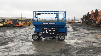 Genie GS-2669 RT Scissor Lift - 26ft Working Height