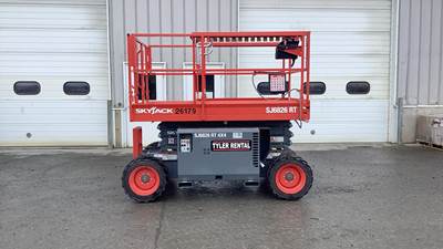 Skyjack SJ6826RT Scissor Lift - 32ft Working Height