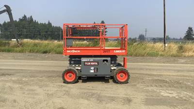 Skyjack SJ6826RT Scissor Lift - 32ft Working Height