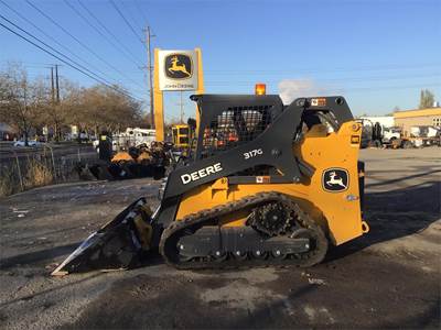 John Deere 317G Skid Steer