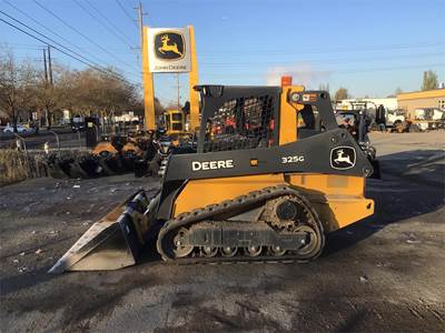 John Deere 325G Skid Steer