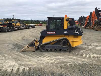 John Deere 325G Skid Steer