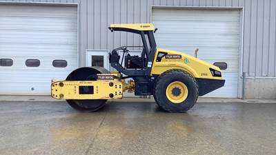 BOMAG BW211D-50 Smooth Drum Roller Compactor