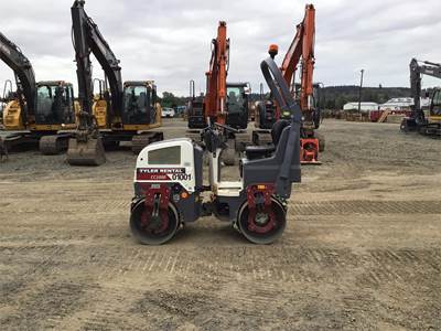 Dynapac CC1000 Smooth Drum Roller Compactor