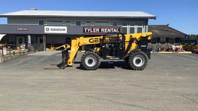 Gehl RS8-42 GEN 3 Telehandler - 8000lb Capacity, 42ft Reach