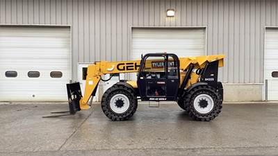 Gehl RS8-42 GEN 4 Telehandler - 8000lb Capacity, 42ft Lift Height, 42ft Reach