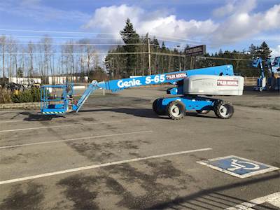Genie S-65 Telescopic Boom Lift - 71ft Working Height