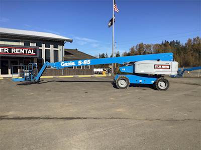 Genie S-85 Telescopic Boom Lift - 91ft Working Height