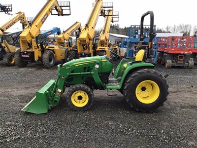 John Deere 3025E Tractor