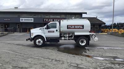 Ford F-750 Water Truck
