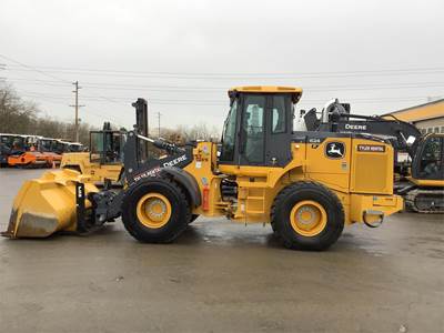 John Deere 624 P-Tier Wheel Loader