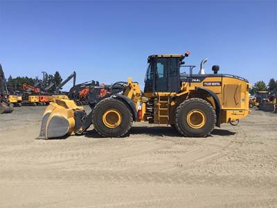John Deere 744L Wheel Loader