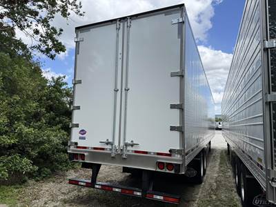 UTILITY 4000DX Dry Van Trailer - Swing Door