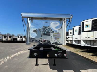 Clement 30 ft End Dump Trailer - Tri Axle, Spring