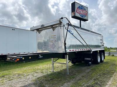 Clement 30 ft End Dump Trailer - Tri Axle, Spring