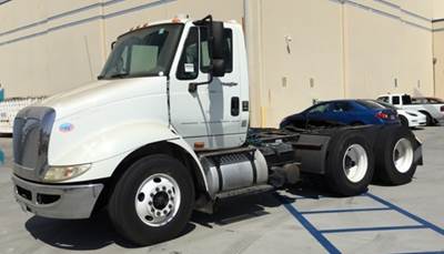 2010 International 8600 Cab & Chassis Truck