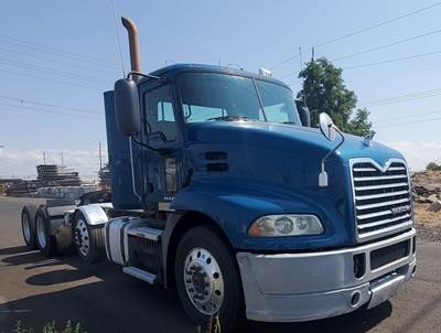 2014 Mack CXU 613(PINNACLE) Farm / Grain Truck