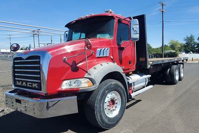 2008 Mack 813 Farm / Grain Truck