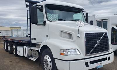 2012 Volvo Farm / Grain Truck