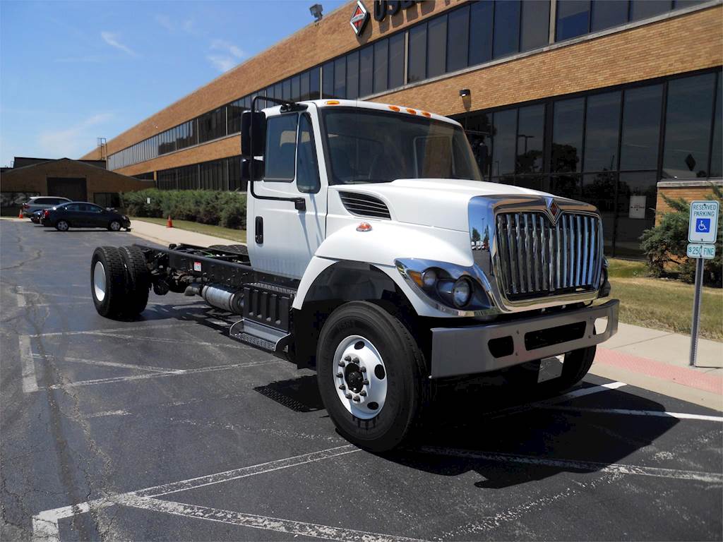 2018 International 7400 Single Axle Cab & Chassis Truck, N9, 330HP, Automatic