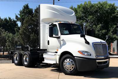 International LT625 Day Cab Truck - A26 400HP, 12 Speed