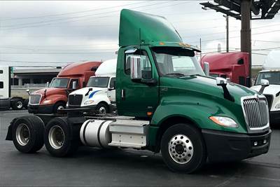 International LT625 Day Cab Truck - A26 450HP, 12 Speed