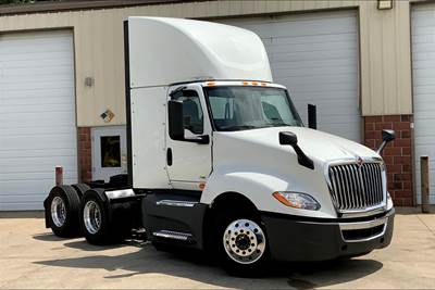 International LT625 Day Cab Truck - A26 400HP, 12 Speed