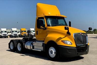 International LT625 Day Cab Truck - A26 430HP, 10 Speed