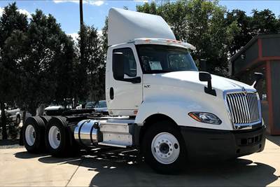 International LT625 Day Cab Truck - A26 430HP, 10 Speed