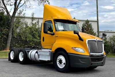 International LT625 Day Cab Truck - A26 430HP, 10 Speed