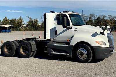 International LT625 Day Cab Truck - Cummins 400HP, 12 Speed