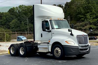 International LT625 Day Cab Truck - A26 400HP, 12 Speed