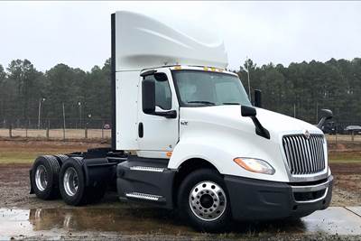 International LT625 Day Cab Truck - Cummins 400HP, 12 Speed