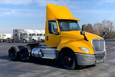 International LT625 Day Cab Truck - A26 430HP, 10 Speed