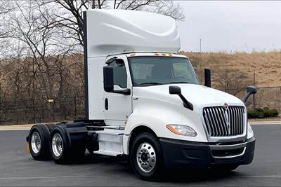 International LT625 Day Cab Truck - Cummins 400HP, 12 Speed