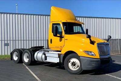 International LT625 Day Cab Truck - A26 430HP, 10 Speed