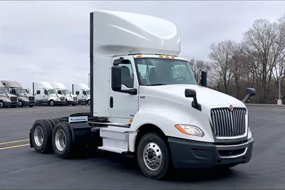 International LT625 Day Cab Truck - A26 400HP, 12 Speed
