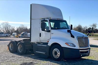 International LT625 Day Cab Truck - A26 400HP, 12 Speed