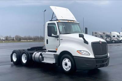 International LT625 Day Cab Truck - Cummins 450HP, 12 Speed
