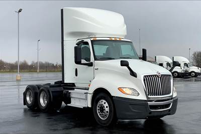 International LT625 Day Cab Truck - Cummins 400HP, 12 Speed