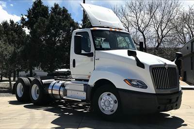 International LT625 Day Cab Truck - Cummins 450HP, 12 Speed