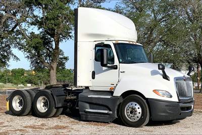 International LT625 Day Cab Truck - A26 400HP, 12 Speed