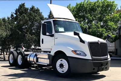 International LT625 Day Cab Truck - Cummins 450HP, 12 Speed