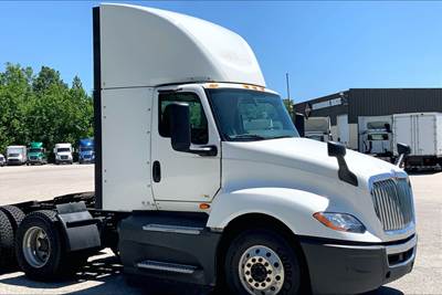 International LT625 Day Cab Truck - A26 400HP, 12 Speed