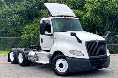 International LT625 Day Cab Truck - Cummins 450HP, 12 Speed
