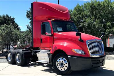 International LT625 Day Cab Truck - A26 400HP, 12 Speed