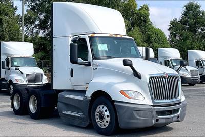 International LT625 Day Cab Truck - A26 400HP, 12 Speed
